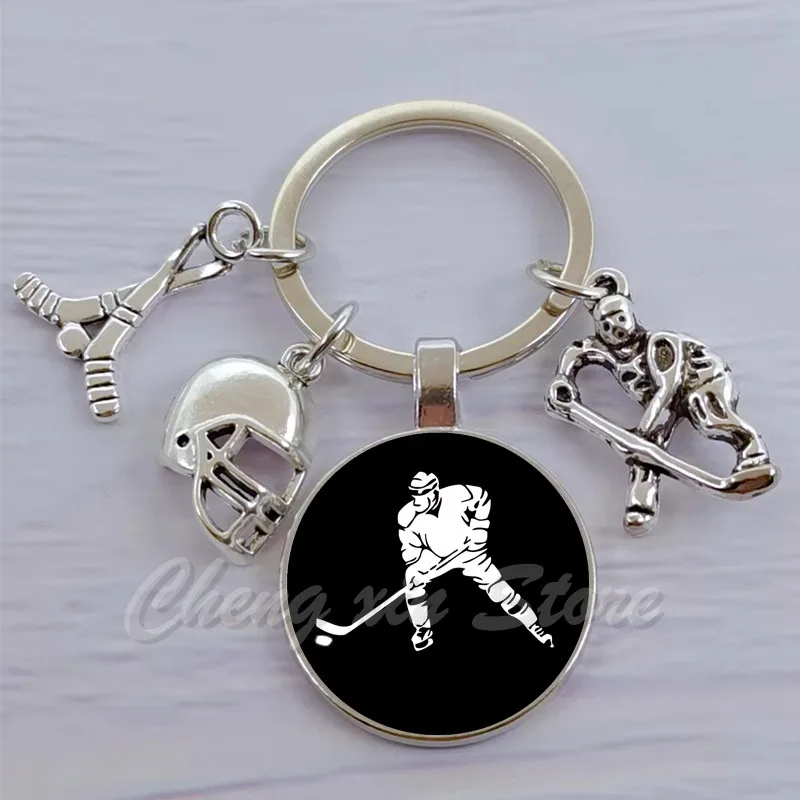 PersonalizedkeychainforicehockeyplayersDIYlogoimagefashionableicehockeyfangift.jpg