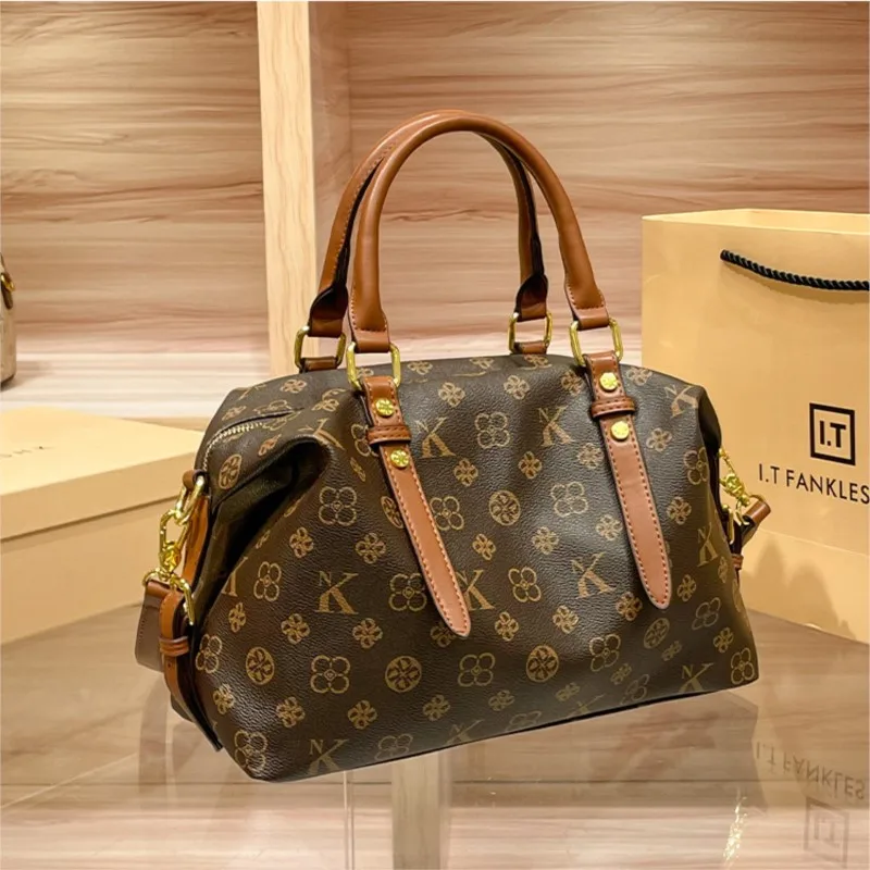 حقيبة يد نسائية فاخرة وخفيفة الوزن لعام 2025، بتصم...