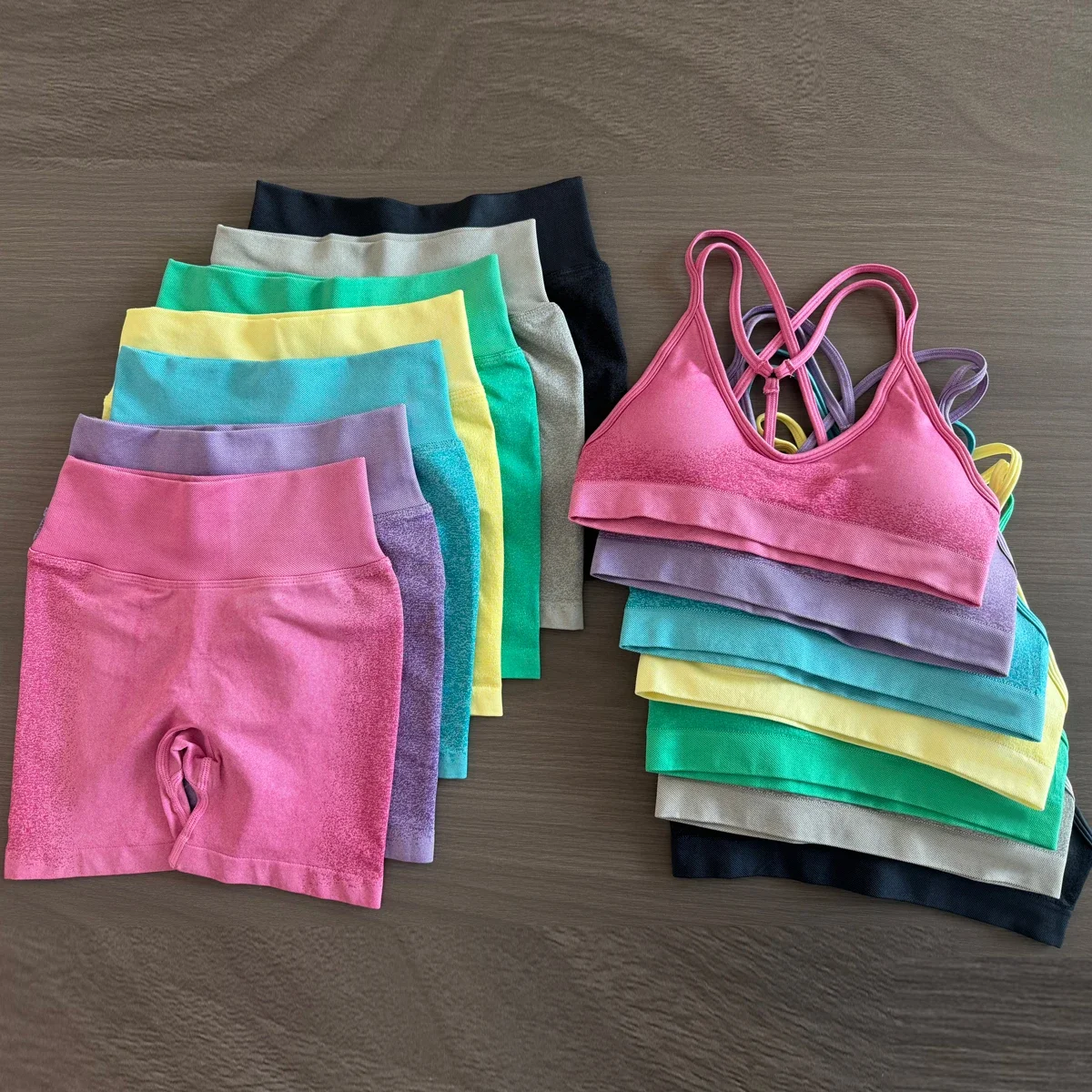 Ignite Shorts With Logo Women Scrunch Bum Shorts Super Stretchy Seamless Yoga Short Workout Biker Short Fitness Gym Tights 2