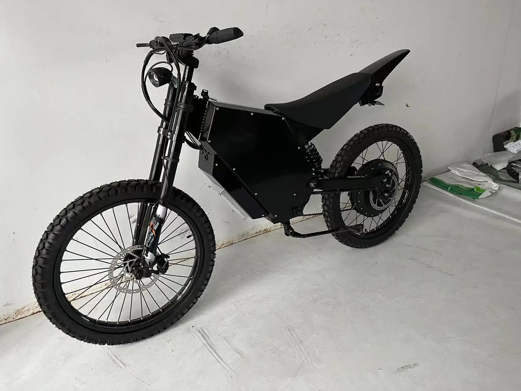 New SS30 15000W Electric Motor bike Cross Mountain with 75Ah large battery