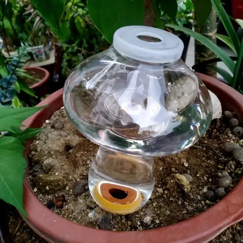 Love-Shaped Automatic Plant Watering System and Drip Irrigation Device