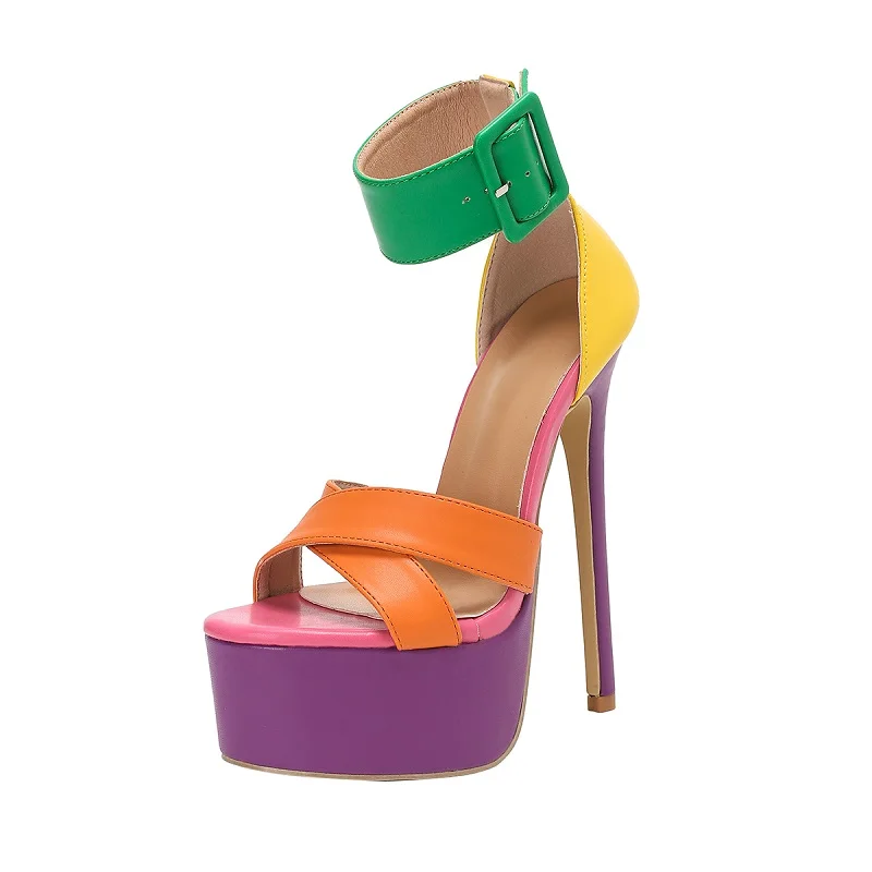 Women's heeled sandals packaging