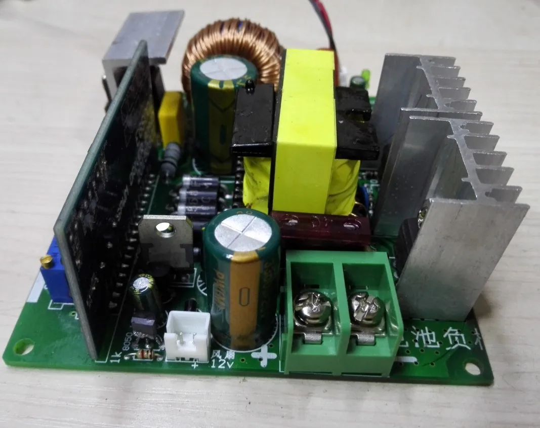 Inverter 12V/24V A Onda Sinusoidale Pura 500W, 220V In Uscita, Con Protezioni Multiple