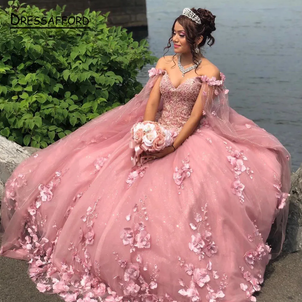 

Romantic Blush 3d Flowers Ball Gown Quinceanera Prom Dresses with Cape Wrap Caftan Beaded Lace Long Sweet 16 Dress Vestidos