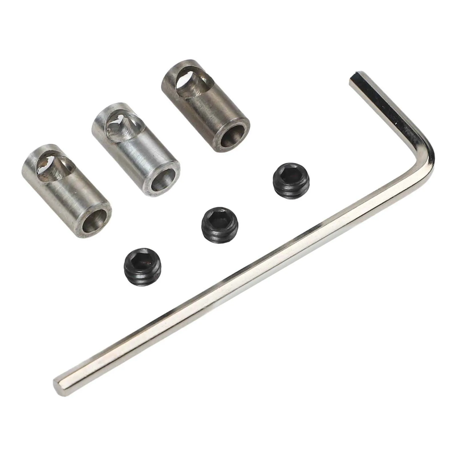 Manchon adaptateur arbre moteur RC 3.175mm à 5mm monté sur un arbre moteur, démonstration de l'ajustement.