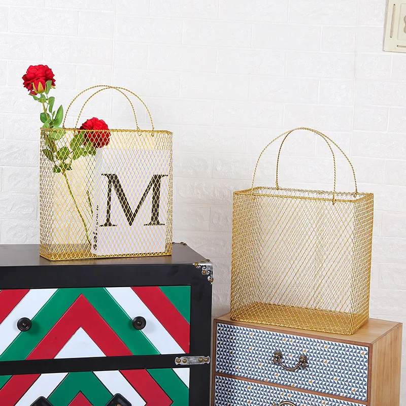 Mesh Metal Table Storage Basket with Handle Chic Nordic Scandinavian Rose Gold Desk Storage Basket Magazine Organizer Home Decor