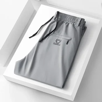 2024 Pantaloni casual sottili da uomo in tessuto di seta morbida estiva 2024 Pantaloni dritti ad alta elasticità alla moda in stile coreano Marchio di lusso maschile 1