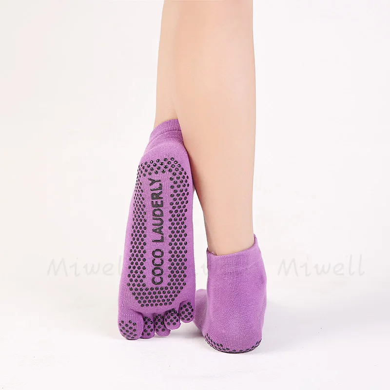 Women Yoga Non-slip Glove & Sock Set yoga socks Cotton Sweat-absorbing Sports Five-toed Socks