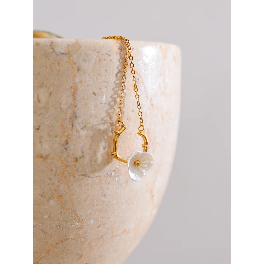 Yhpup Stainless Steel Resin Flower Necklace for Women