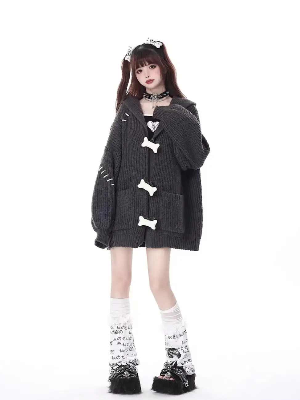 

2024 Autumn/Winter Thickened Sweater Women Subcultural Coat Top Bone Button Oversized Hooded Knitwear Cardigan Women Clothing