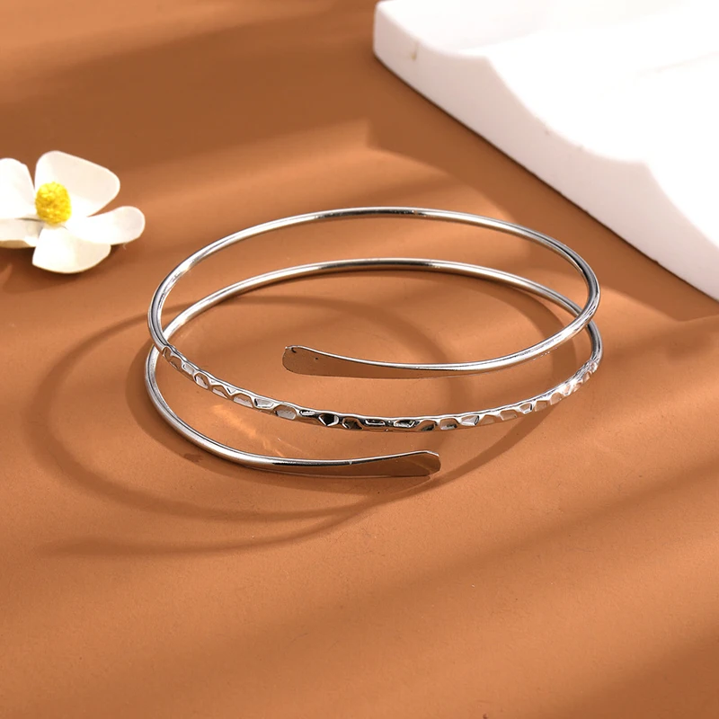 Silver Personality Punk Arm Ring Serpentine Metal Hollowed Out Multi-layer Smooth Bracelet Arm Ring Women Jewelry bangle bracelet snake bangle bracelet