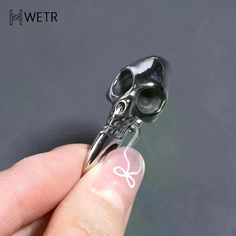 Totenkopf-Schlüsselanhänger aus Robustem Edelstahl, Gotischer Karabinerhaken, Punk-Stil Schlüsselring-Anhänger mit Verschluss