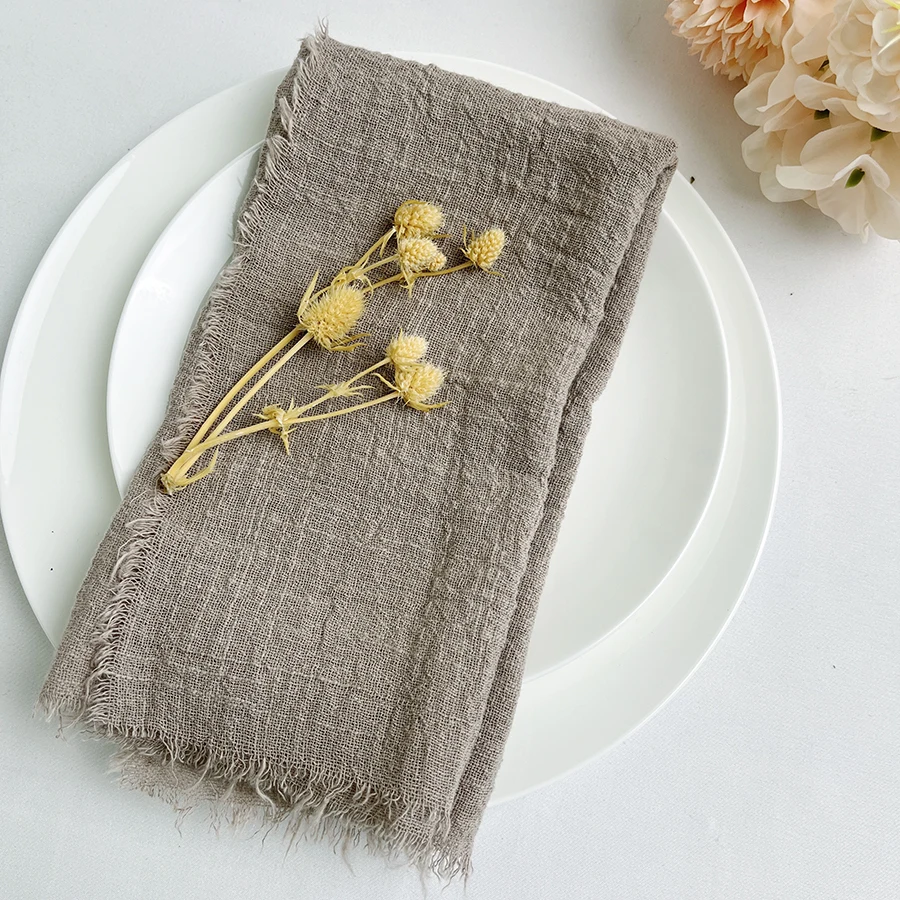 Set of 10 Rustic Retro Green-Trimmed Cotton Gauze Napkins – Elegant Table Decor