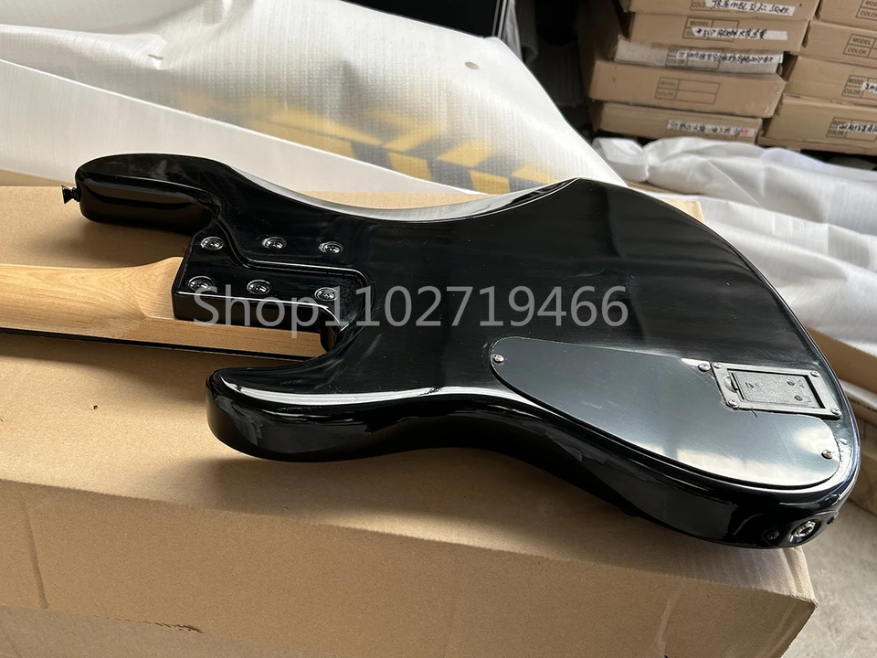 エレキベースギター,弦楽器,黒,青,5弦,フレイムメイプル