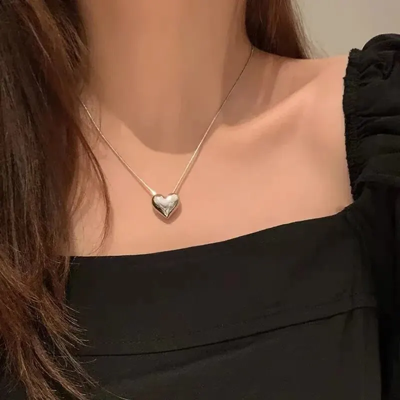 Pendant Necklace Simple Trendy Silver Love Heart for Women Korean Fashion Snake Bone Chain Clavicle Chokers Party Jewelry