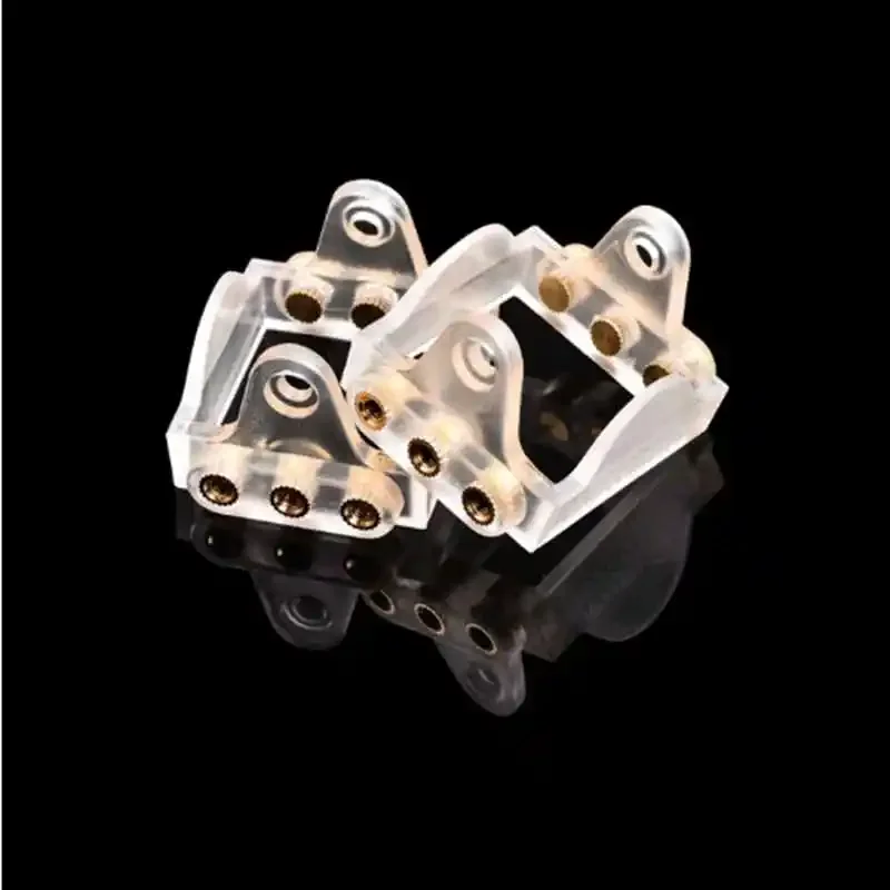 Adaptateur de montage pour caméra RUNCAM avec les vis et entretoises fournies pour une installation facile