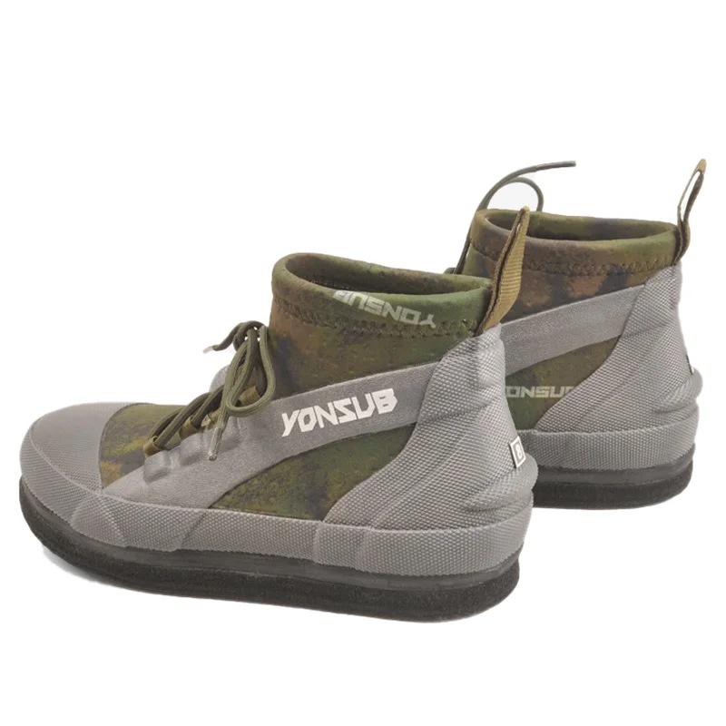 Anti Slip Rock Fishing Reef Climbing Shoes Unisex Pro Outdoor Steel Nail Shoes Waterproof Keep Warm Boots