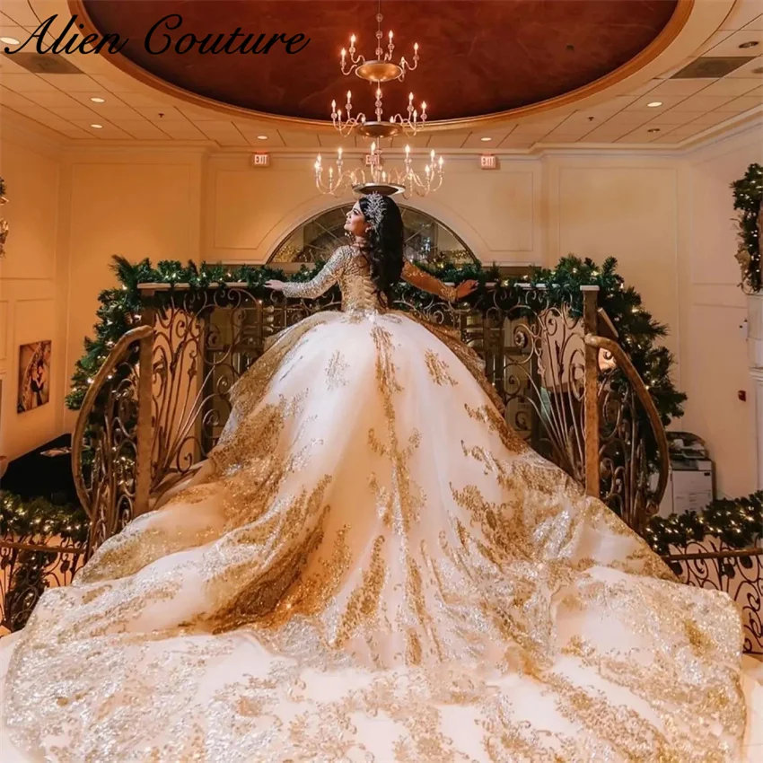 Sparkly Quinceanera Dress Sweet 16 Ball Gown Long Sleeves Glitter Bead Gold Sequins Appliques Vestidos De XV Anos Customized