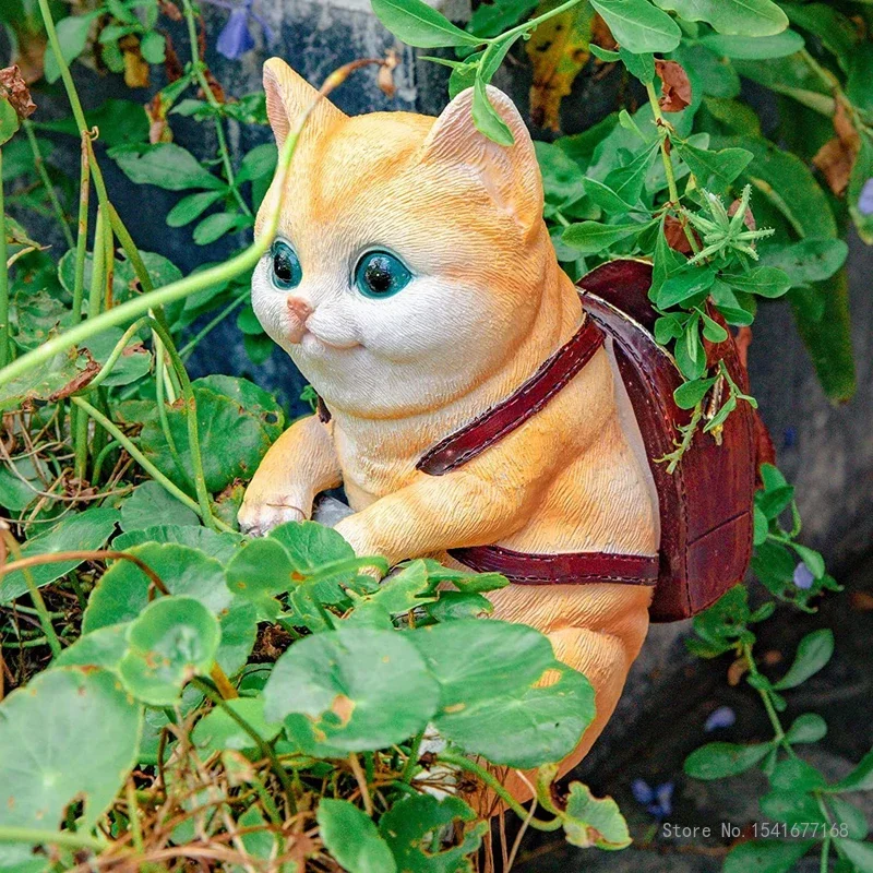 Creative Resin Crafts for Garden Decor, Small Animal Dog Cat, Backpack Sculpture, Villa Pastoral Outdoor Garden Decorations, 1Pc