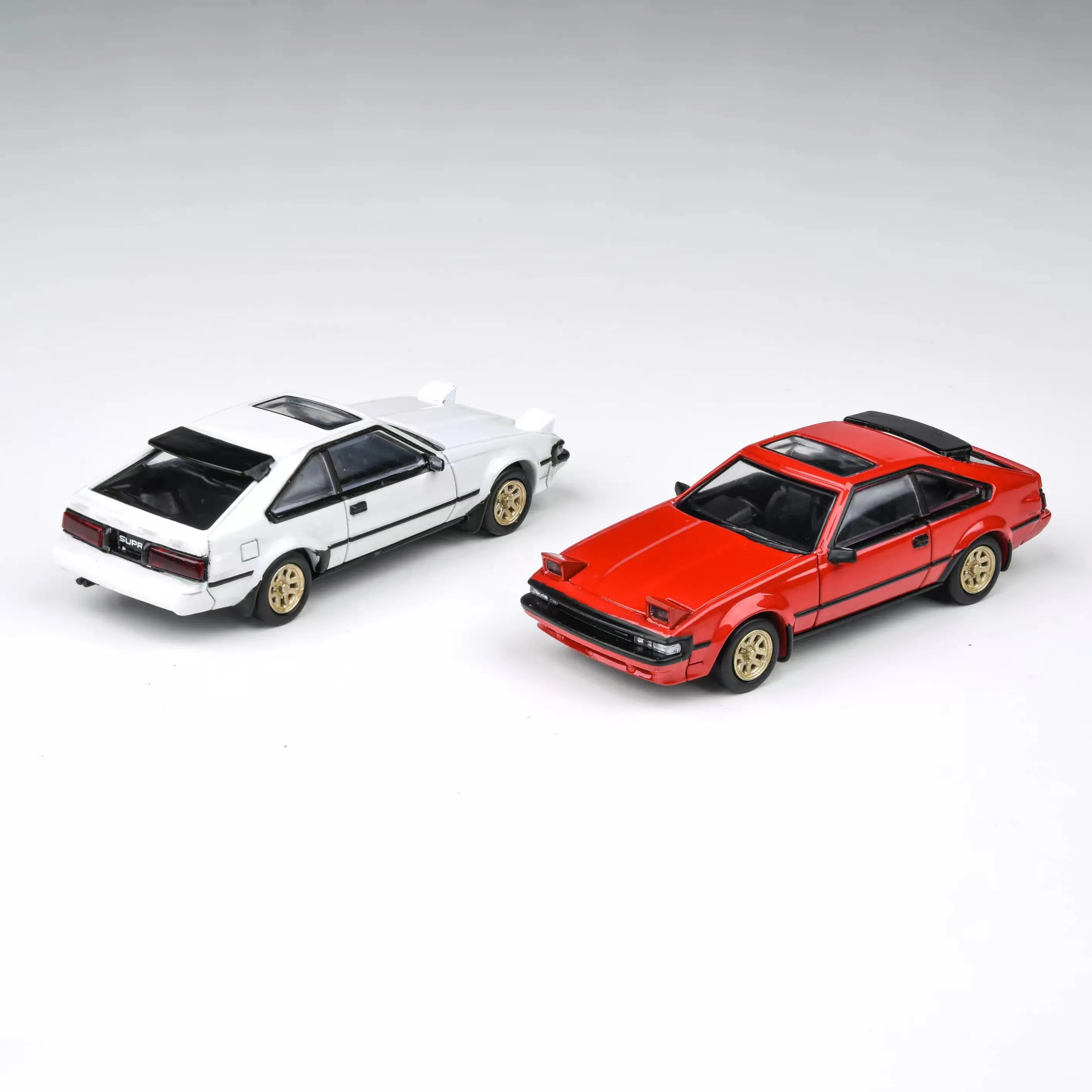 

Para64 1:64 Celica A60 Diecast Car Model