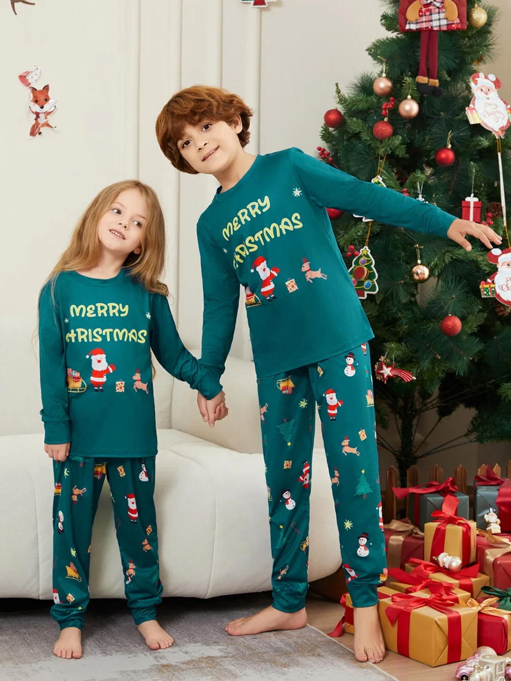 thumbnail image 4 of Conjuntos de pijamas familiares a juego para Navidad, ropa de dormir navideña para padre, madre e hijos, camisetas y pantalones, 2 piezas, mamelucos para bebés, niños y niñas, 4 of 5