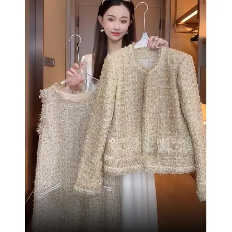 

2022 New Winter Two-Piece Set Fashion Ladies Bright Silk Tweed Long Sleeve Beading Jacket +Sexy Dress Suit Party Outfit Vintage