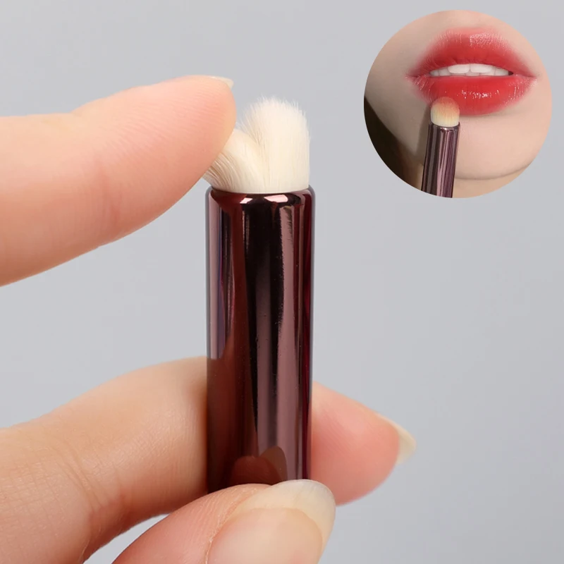

1PCS Lips Makeup Brush Multi Matte Smudge Lipstick Eye Dark Circles Small Concealer Brush Professional Non-marking Make Up Tool