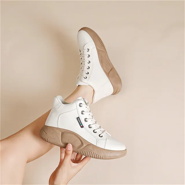 편안함과 스타일이 결합된 2023년 가을철 필수 여성용 하이탑 스니커즈