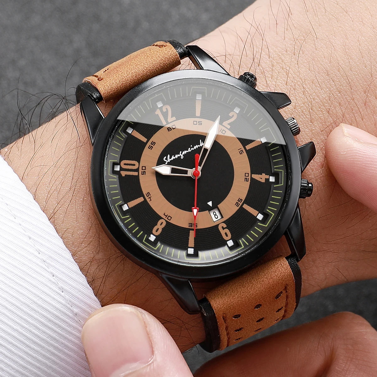 4PCs/Set Men's Calendar Leather Watch Band Quartz Watch Sports Men's Quartz Fashion Belt Student Calendar Watch