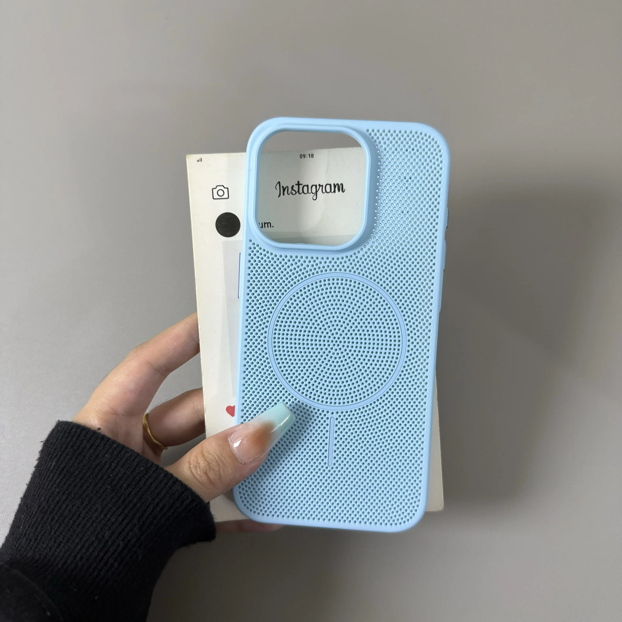 Vibrant Summer Dopamine Colorway Breathable Magnetic Charging Case - Ultra Thin Hard Cover