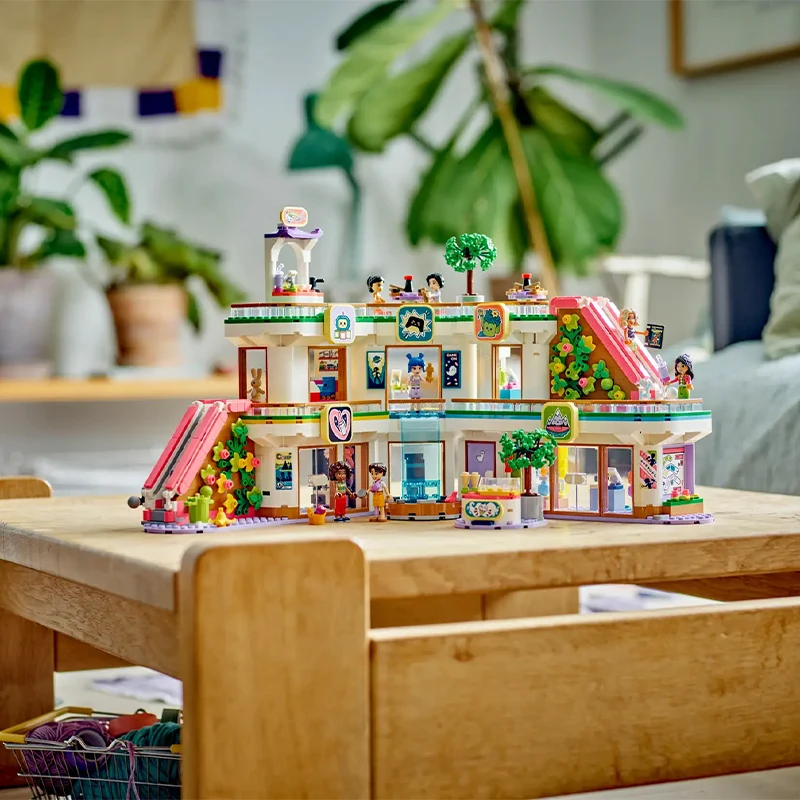 LEGO 42604 Friends Heartlake City Shopping Mall Toy, Building block Kit with Mini-Doll Accessories for Kid