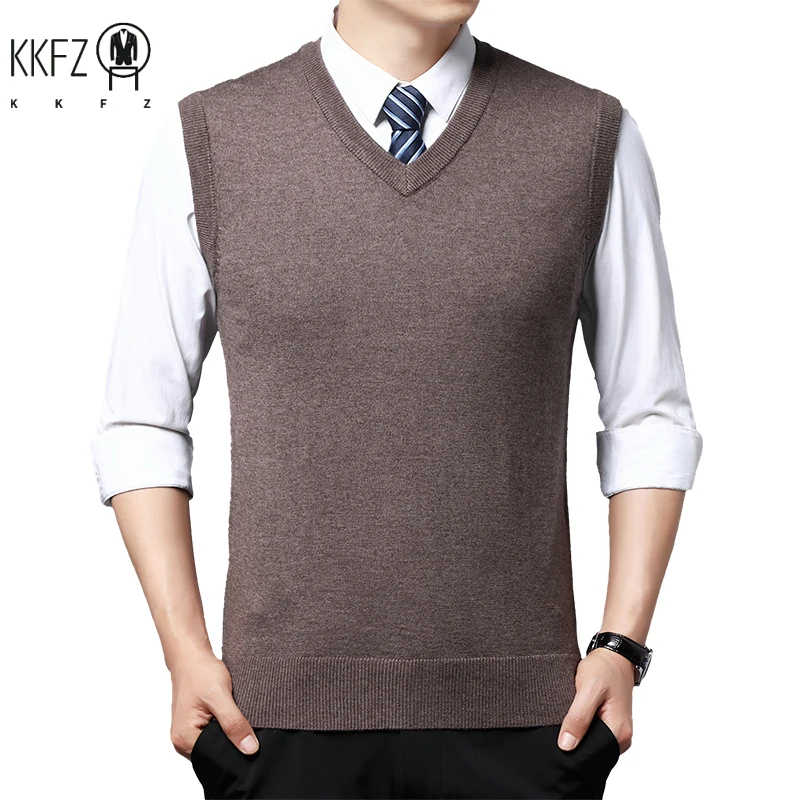 2024 Autumn Winter New Men's Solid Color V-neck Knitted Vest Casual Fashion Warm Sweater Versatile Top 3