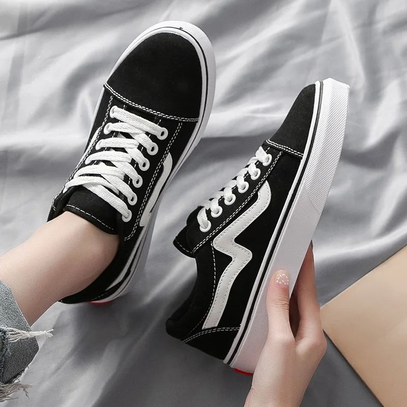 Women running shoes Canvas Jogging sneakers Women Round toe Solid color Lace-up Girls Shallow Ladies Casual walking shoes Handmade Sports trainers