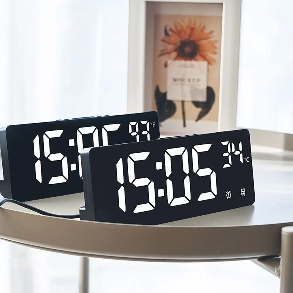 Reloj despertador digital electrónico Pantalla de temperatura regulable Mesa  Fecha Calendario Reloj con espejo LED para dormitorio Sala de estar Salón ,  luz roja perfecl Despertador digital