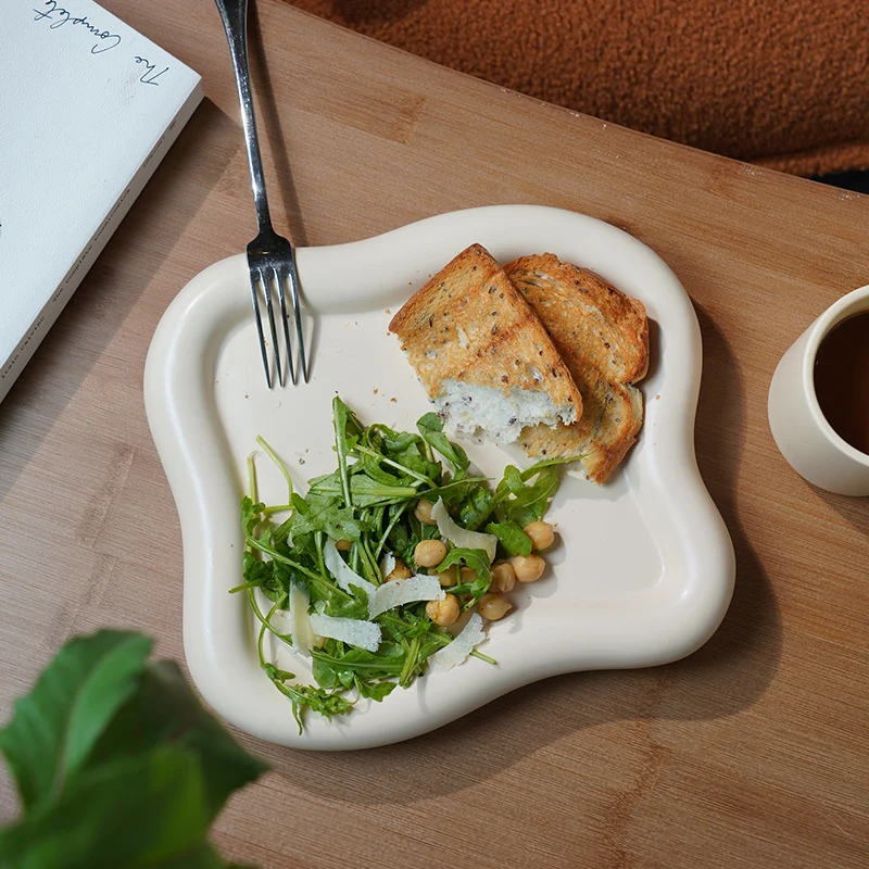 

Домашняя искусственная керамическая фруктовая однотонная Милая тарелка для жира в скандинавском стиле неправильной формы большой лоток для еды