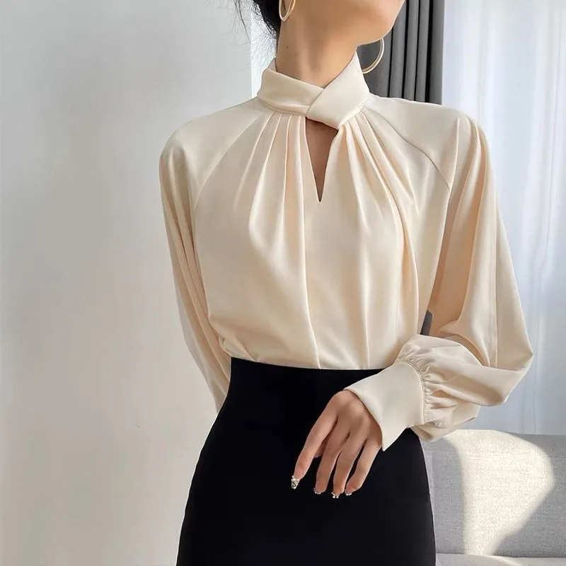 French Stand Collar Women Light Ripening Solid Color Shirt 2024 Design Spring Tender Grace Hollow Comfortable Puff Sleeve Tops