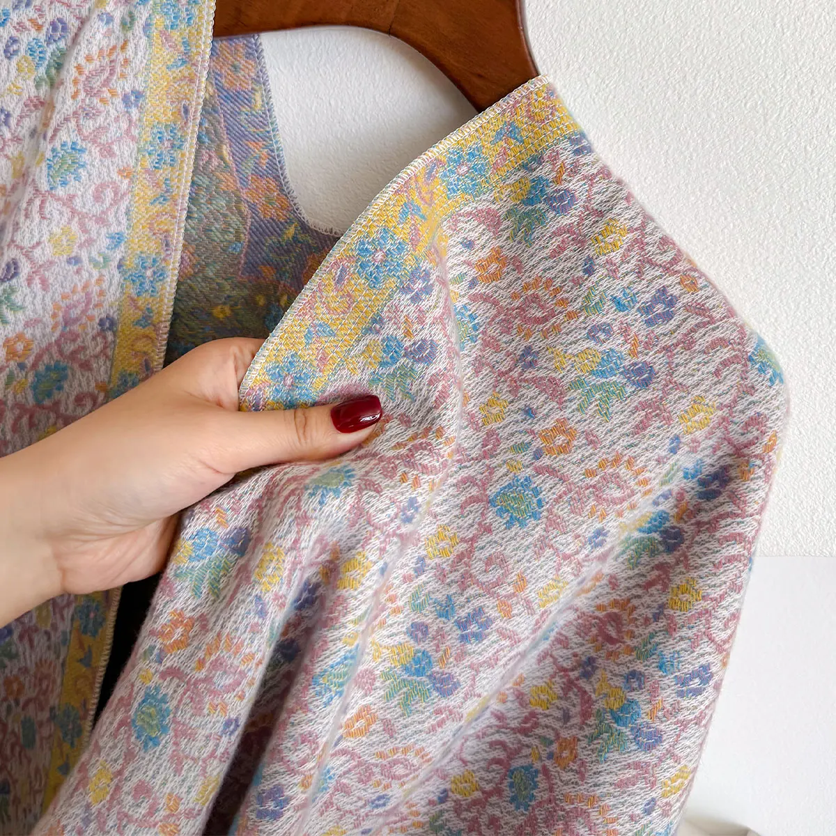 New Winter Women Poncho Warm National Style Large Shawl Paisley Print Thickening Blanket Luxury Scarf Female Cloak Pashmina