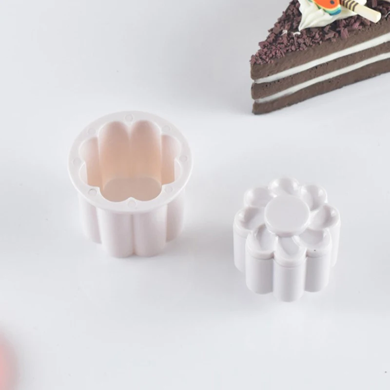 2Pcs/Set 3D Flower Cookies Fondant Cutter Homemade Cake Pastry DIY Baking Embossed Chocolate Biscuit Molds