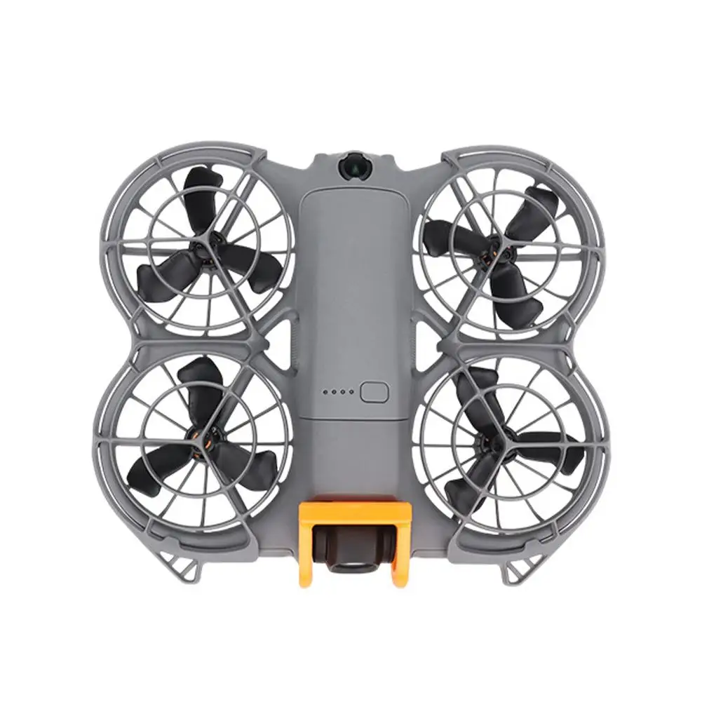 Feu de position LED pour DJI NEO 2 installé sur le drone, prêt pour un vol de nuit avec éclairage sécurité visible