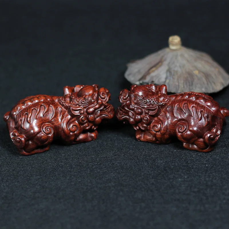 

Zambia Pterocarpus Santalinus Pi Xiu Decoration Red Sandalwood Carved Ornaments Like Pterocarpus Santalinus Crafts Gift Hand Pie