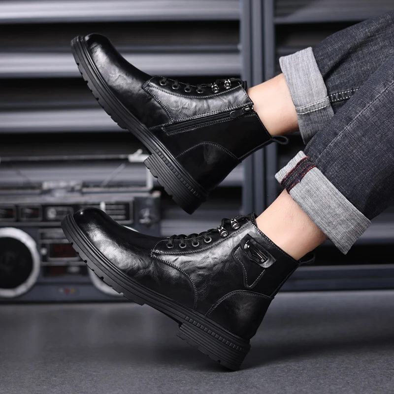 Men's boots Winter casual warm plush high top leather boots Fashion anti slip soft sole outdoor work boots Comfort business shoe