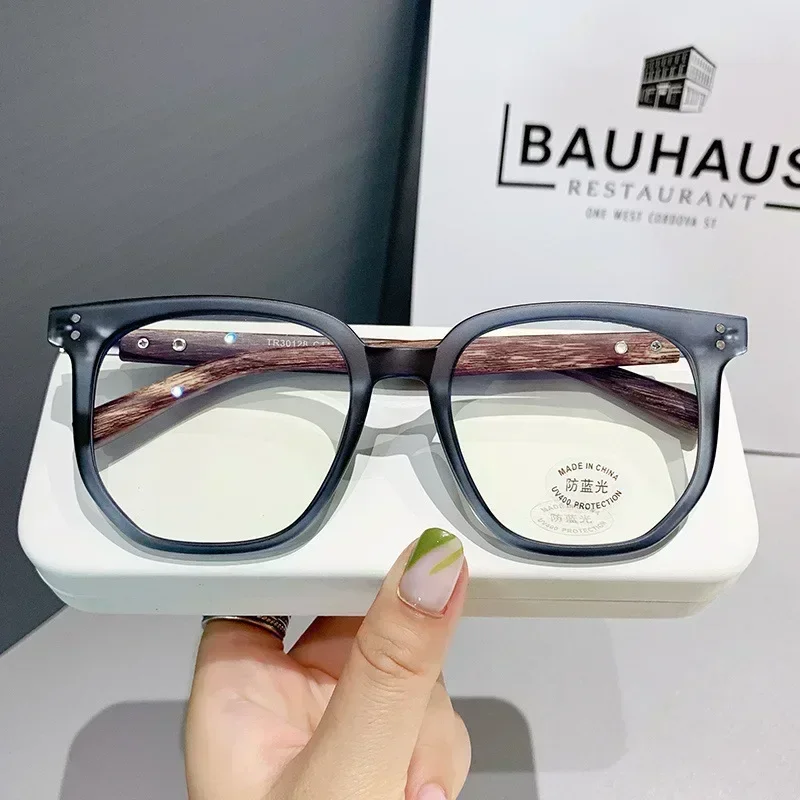 Neue modische Lesebrille aus Holz, Anti-Blaulicht-Brille für Damen, optische Hyperopie-Brille mit Holzmaserung für Herren – Detail 7