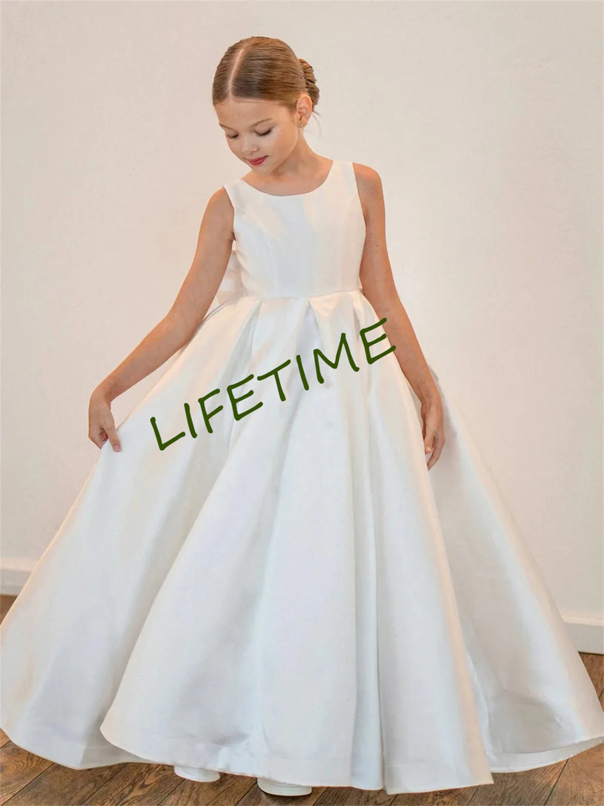 Flower Girl Dresses Simple Birthday Party First Communion Dresses Sleeveless for Wedding