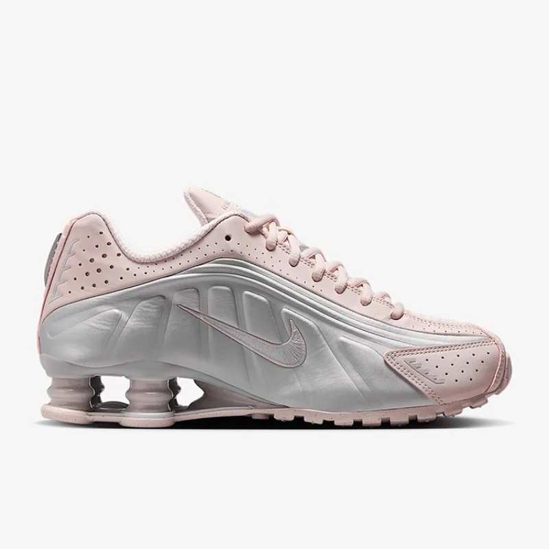 Nike Shox R4 Bottom View