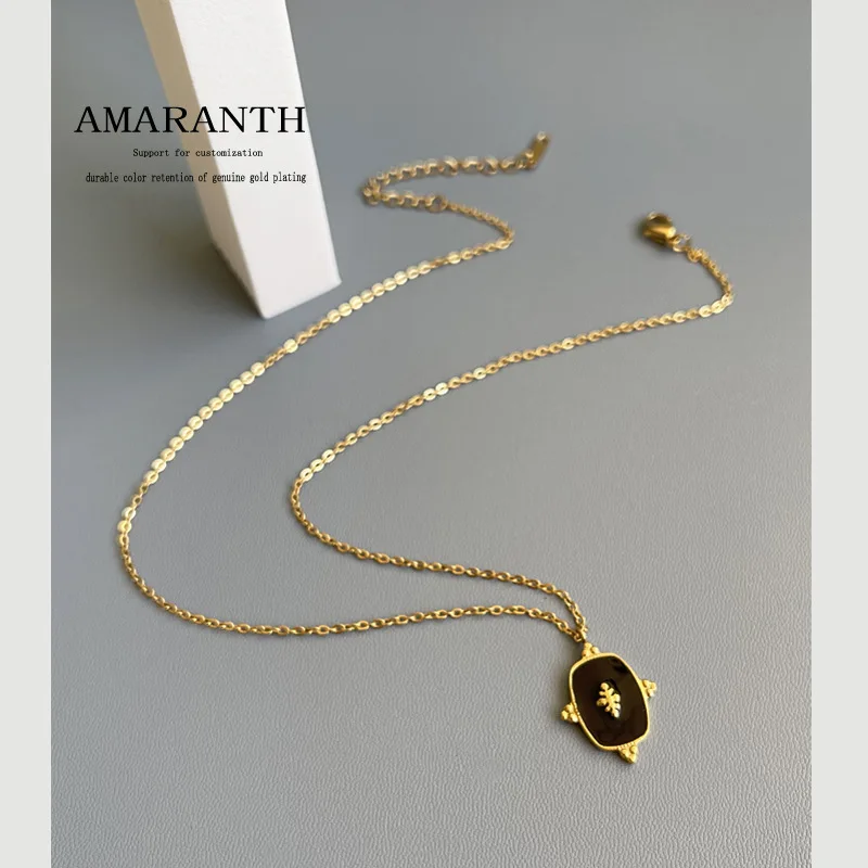 Vacuum Plating 18k Gold French Retro Black Square Necklace Niche Clavicle Chain Thick Chain Is Not Easy To Fade