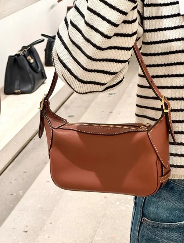 Pomlad in poletje 2024 Nova usnjena torba za cmoke Triumphal Arch Romy pod pazduho, ročna torba za čez ramo, majhna torba za čez ramo_voghion.com