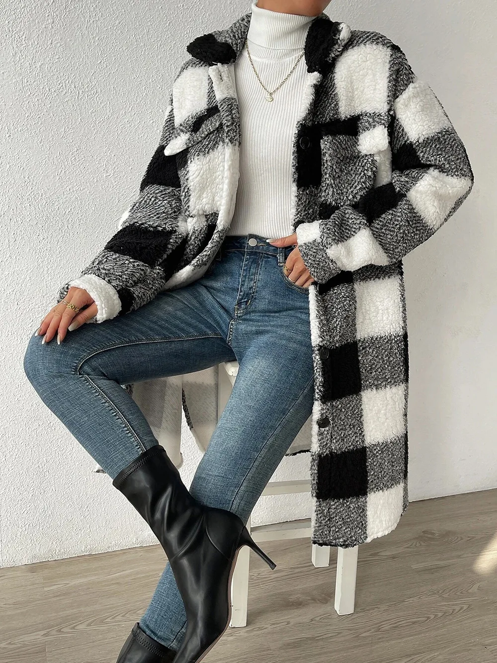Black White Plaid