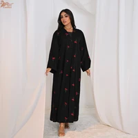 Uni Abaya 2025 vêtements pour femmes nouvelle broderie luxe Style dubaï avant ouvert Abaya avec Hijab 2 pièces ensemble vêtements islamiques 2
