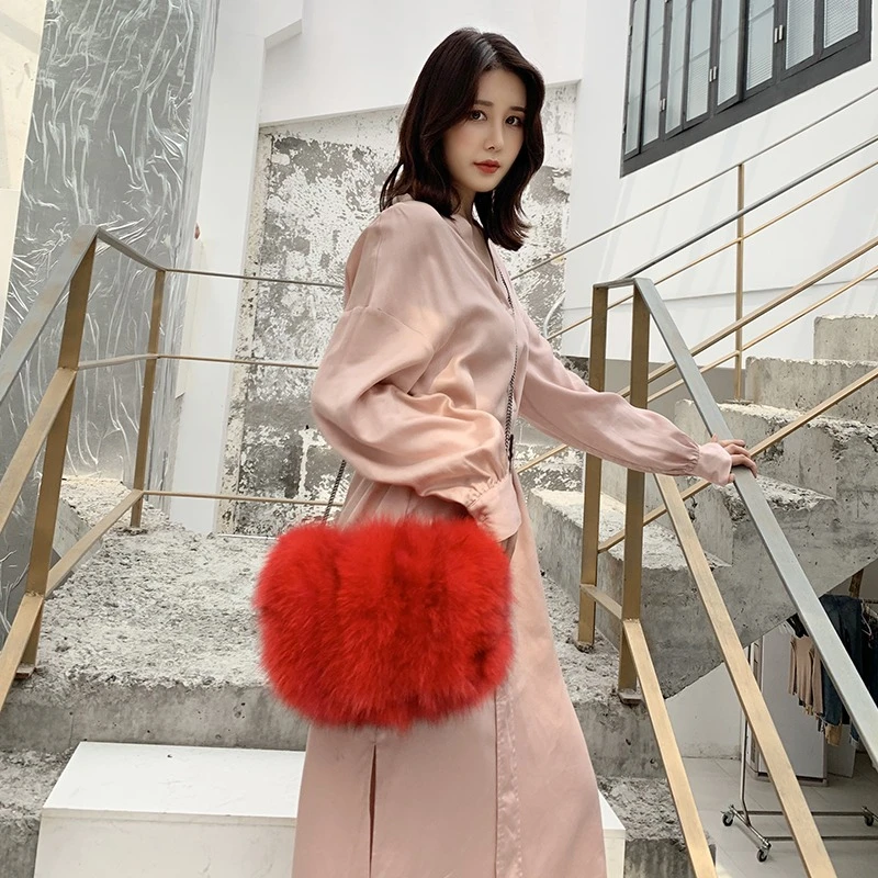 2023 Women's Fashion Fur Shoulder Bag Luxury Natural Fluffy Fox Fur Crossbody Bag Winter Casual Hand Warmer Fur Bag