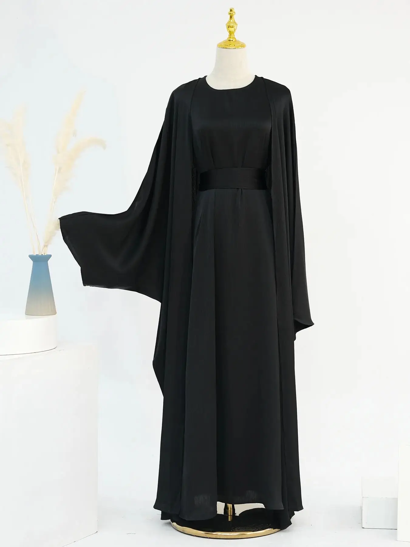 Black [set]